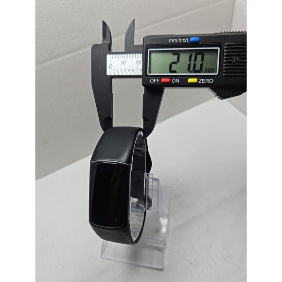 Fitbit Charge 5 Fitness Tracker GPS SpO2 Sleep Monitor Activity W/ Charger Watch - Picture 6 of 13